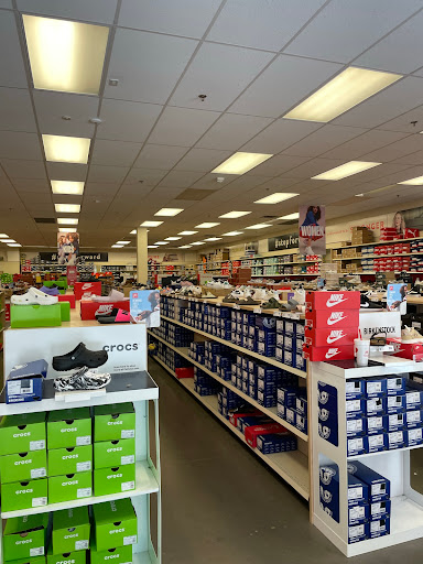 Shopping Mall «Phoenix Premium Outlets», reviews and photos, 4976 Premium Outlets Way, Chandler, AZ 85226, USA