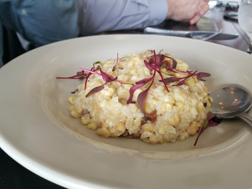 Golf Shop «Eagle Rock Golf Clubhouse & Pro Shop», reviews and photos, 191 Turnberry Ln, Hazle Township, PA 18202, USA