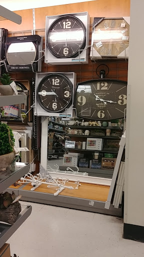 Department Store «T.J. Maxx», reviews and photos, 124 Salmon Brook St, Granby, CT 06035, USA