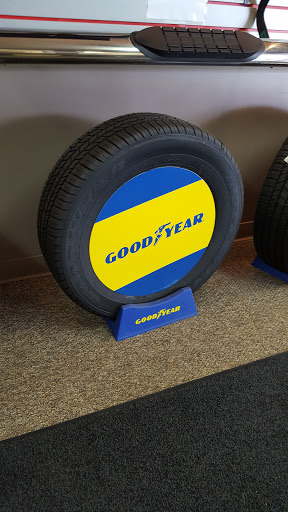 Auto Repair Shop «Dave Sinclair Chrysler Dodge Jeep Ram», reviews and photos, 2326 W Osage St, Pacific, MO 63069, USA