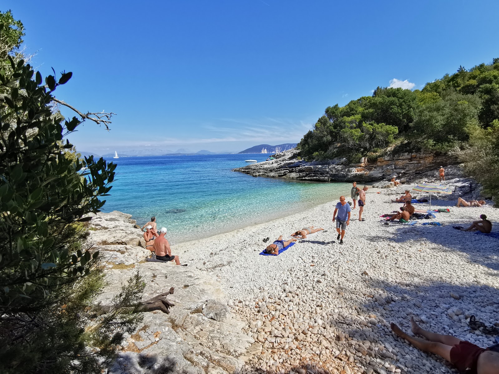 Foto von Kimilia beach befindet sich in natürlicher umgebung