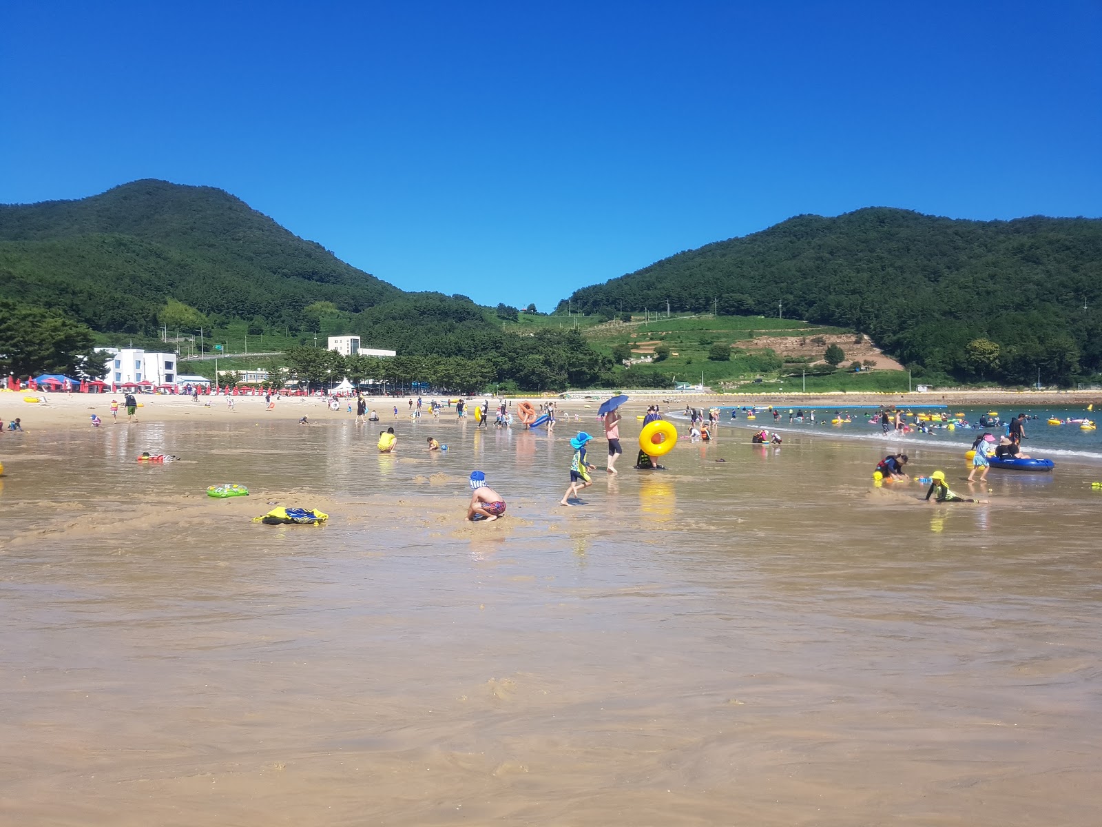 Foto de Sangju Eun Sand Beach área de servicios