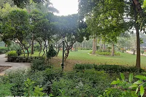 Veer Sarvarkar Park image