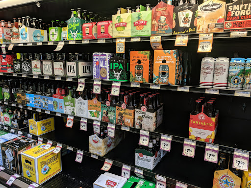 Health Food Store «Sprouts Farmers Market», reviews and photos, 635 S Green Valley Pkwy, Henderson, NV 89052, USA