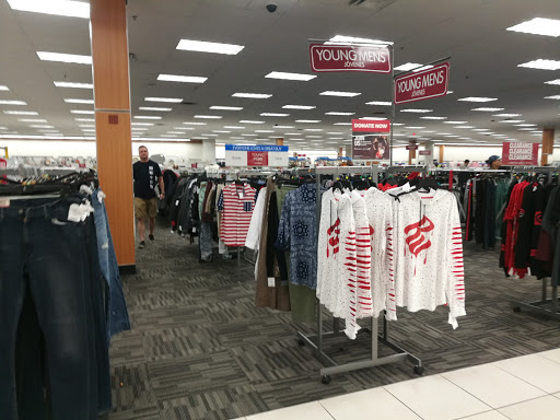 Clothing Store «Burlington Coat Factory», reviews and photos, 1350 Fitzgerald Dr, Pinole, CA 94564, USA