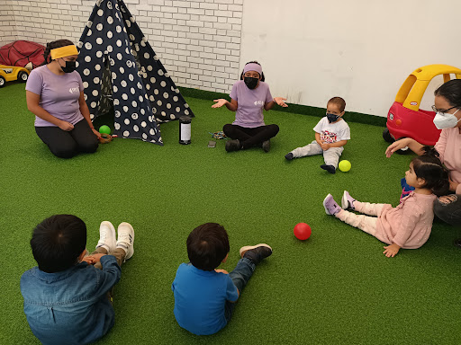 Kids play & training