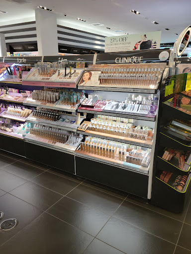 Cosmetics Store «SEPHORA», reviews and photos, 1689 Arden Way #1084, Sacramento, CA 95815, USA