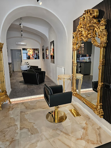 Salon HAIRBYPETER In Vienna