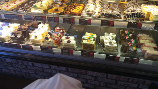 Shopping Mall «Paradise Valley Mall», reviews and photos, 4568 E Cactus Rd, Phoenix, AZ 85032, USA