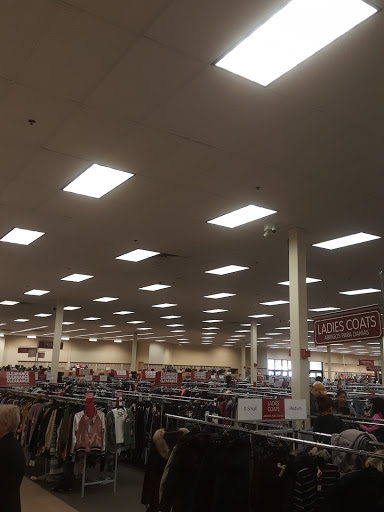 Clothing Store «Burlington Coat Factory», reviews and photos, 2031 Mannheim Rd, Melrose Park, IL 60160, USA