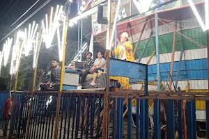 Sunday Market Dehradun image