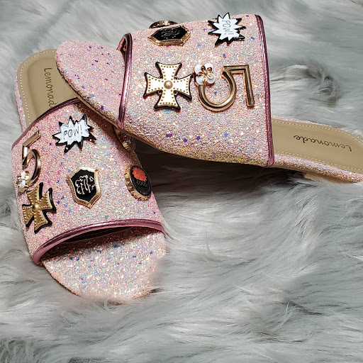 Shoe Store «SHOE TIME & SHOE TREND», reviews and photos, 3021 Freedom Dr, Charlotte, NC 28208, USA