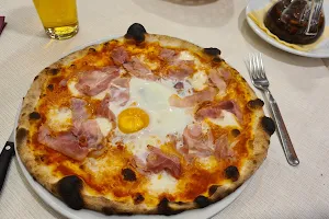 Ristorante e Pizzeria "al cinquantasei" image