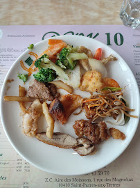 Plats et boissons du Restaurant asiatique WOK 10 à Saint-Parres-aux-Tertres - n°3