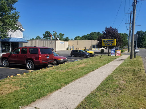 Auto Repair Shop «Monro Muffler Brake & Service», reviews and photos, 885 S Main St, Cheshire, CT 06410, USA