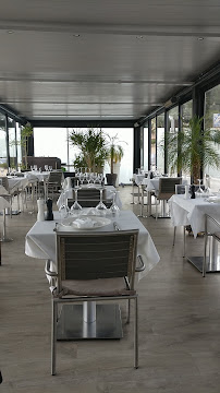 Atmosphère du Restaurant Le Poisson d'Argent à Bandol - n°8