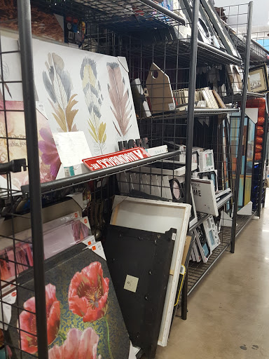 Discount Store «Fallas Paredes Discount Stores», reviews and photos, 26 E Baseline Rd #110, Phoenix, AZ 85040, USA