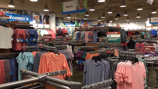 Sportswear Store «Columbia Sportswear Outlet Store», reviews and photos, 100 Citadel Dr #636, Commerce, CA 90040, USA
