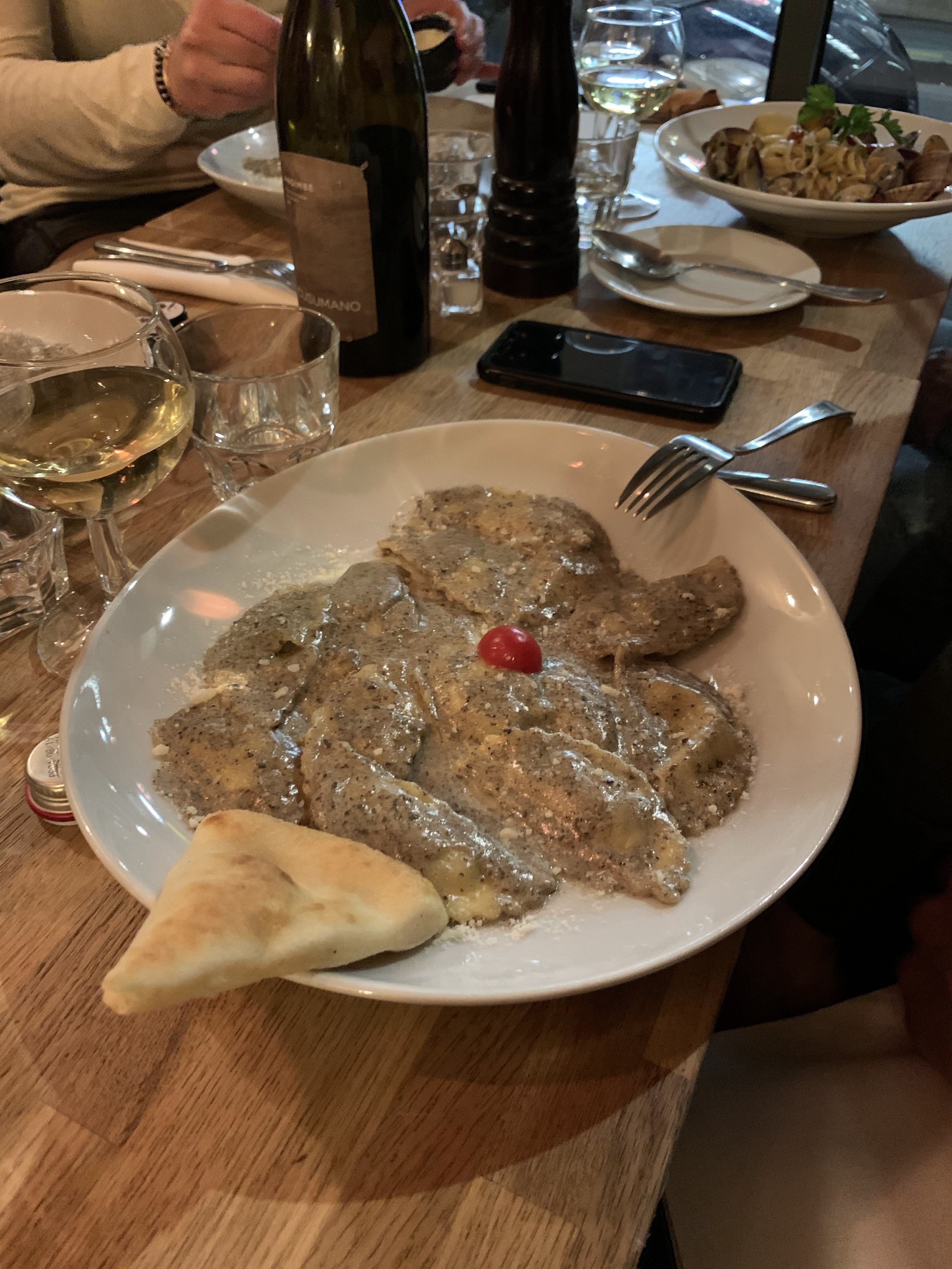 Photo n° 2 de l'avis de Johan.e fait le 10/11/2019 à 20:16