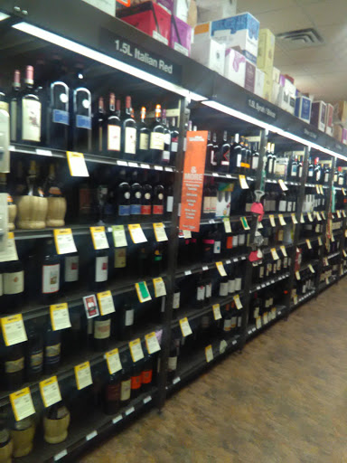 Shopping Mall «Essex Green Shopping Center», reviews and photos, 495 Prospect Ave, West Orange, NJ 07052, USA