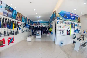 Aqualander Diving Courses image
