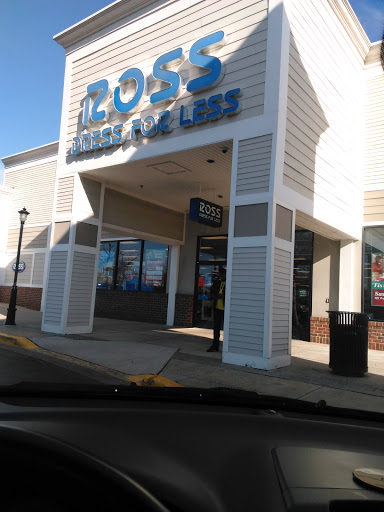 Clothing Store «Ross Dress for Less», reviews and photos, 13855 Outlet Dr, Silver Spring, MD 20904, USA
