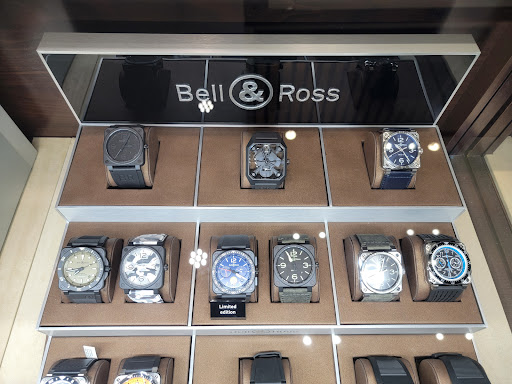 Jewelry Store «Moyer Fine Jewelers», reviews and photos, 14727 Thatcher Ln, Carmel, IN 46032, USA