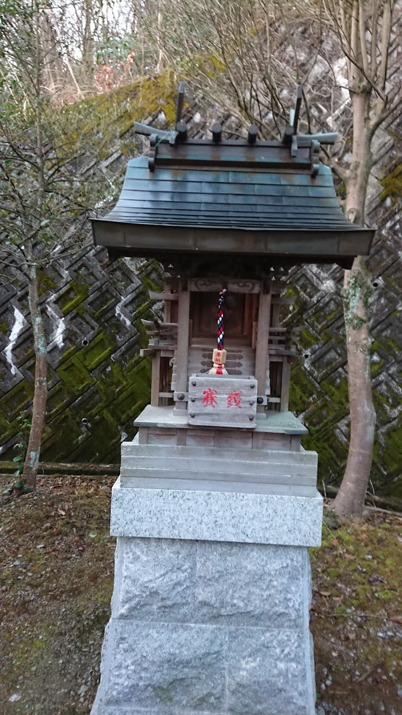 龍子神社