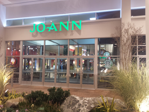 Shopping Mall «Crossroads Bellevue», reviews and photos, 15600 NE 8th St, Bellevue, WA 98008, USA