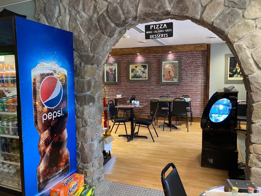 Luigi's Italian Specialties Deli & Pizzeria 12528