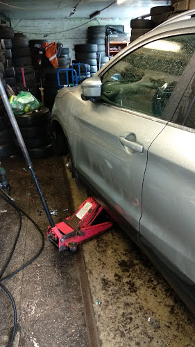 Reviews of KHAN TYRES & CARWASH & RECOVERY SERVICE in Cardiff - Auto repair shop