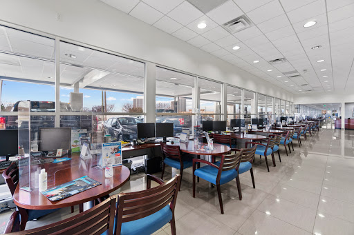 Ford Dealer «Koons Falls Church Ford», reviews and photos, 1051 E Broad St, Falls Church, VA 22044, USA