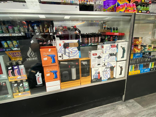 Clothing Store «Norcal Clothing and Smoke Shop», reviews and photos, 5802 Lindhurst Ave, Marysville, CA 95901, USA