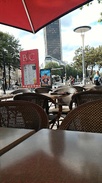 Atmosphère du Bar Restaurant Terrasse à Nantes | Bistro du Cours - n°6