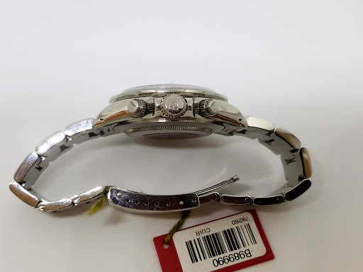 Jewelry Store «Saatchi Jewelry», reviews and photos, 4545 Austin Blvd, Island Park, NY 11558, USA