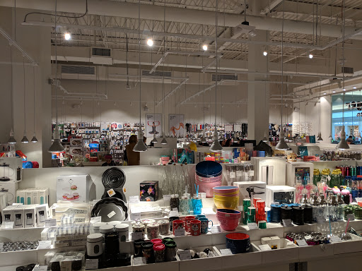 Shopping Mall «South Shore Plaza», reviews and photos, 250 Granite St, Braintree, MA 02184, USA