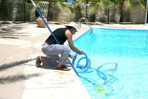 Swimming Pool Cleaning Stamford