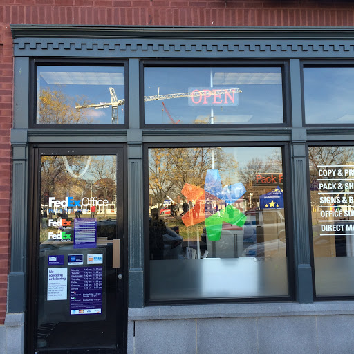 Print Shop «FedEx Office Print & Ship Center», reviews and photos, 715 D St SE, Washington, DC 20003, USA