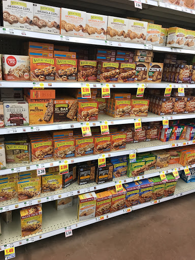 Grocery Store «Kroger», reviews and photos, 108 W Highland Rd, Howell, MI 48843, USA