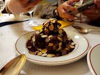 Profiterole du Restaurant de viande Le Relais de Venise - son entrecôte à Paris - n°13