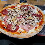 Photo n°1 de l'avis de Fantasy.t fait le 21/09/2021 à 16:49 sur le  Castel del Monte - Leonardo Allegretta à Feldkirchen-Westerham