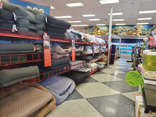 Pet Supply Store «Petco Animal Supplies», reviews and photos, 6612 Richmond Hwy, Alexandria, VA 22306, USA