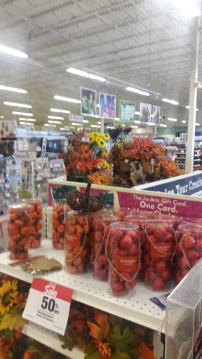 Fabric Store «Jo-Ann Fabrics and Crafts», reviews and photos, 2891 Taylor Rd, Reynoldsburg, OH 43068, USA
