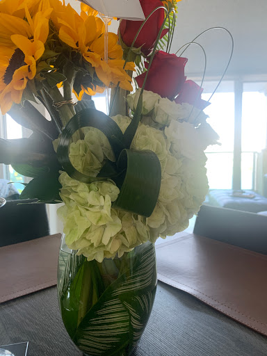 Florist «Aventura Florist», reviews and photos, 20445 Biscayne Blvd, Aventura, FL 33180, USA