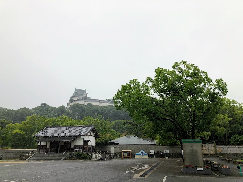 和歌山城公園 バス専用有料駐車場