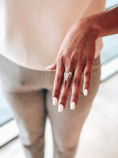 Jewelry Store «IW Marks Jewelers», reviews and photos, 3841 Bellaire Blvd, Houston, TX 77025, USA