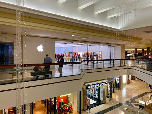 Computer Store «Apple Altamonte», reviews and photos, 451 E Altamonte Dr, Altamonte Springs, FL 32701, USA