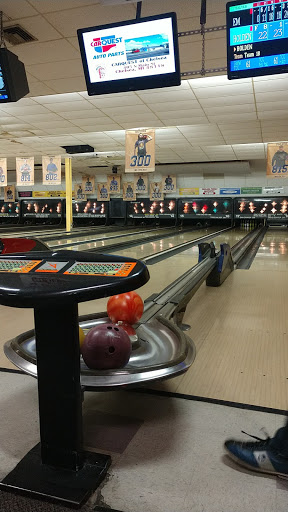 Bowling Alley «Chelsea Lanes Inc», reviews and photos, 1180 S Main St, Chelsea, MI 48118, USA