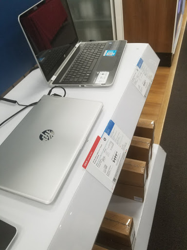 Electronics Store «Best Buy», reviews and photos, 5085 Shelbyville Rd, Louisville, KY 40207, USA