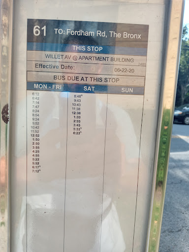 Shopping Mall «Golden Horseshoe Shopping Center», reviews and photos, 1088 Wilmot Rd, Scarsdale, NY 10583, USA